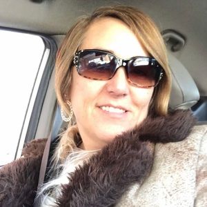 Meet your Posher, Sian